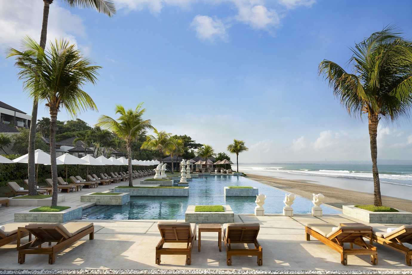 hotel the seminyak beach resort