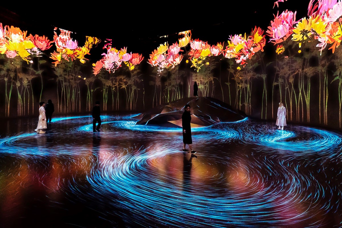 teamLab Borderless: Blurring Boundaries